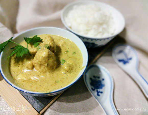 Зеленое карри из курицы 