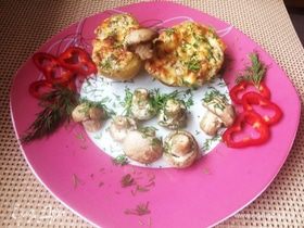 Печеный картофель с грибами и сыром