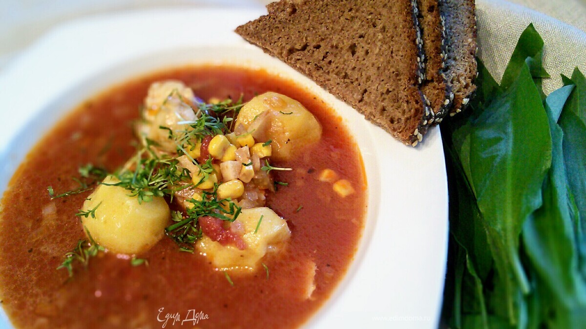 Томатный рыбный суп на курином бульоне