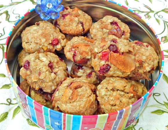 Овсяно-яблочное печенье с клюквой