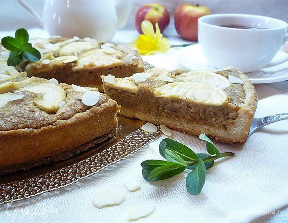 Миндальный тарт с запеченным кремом Миндальный тарт с запеченным кремом