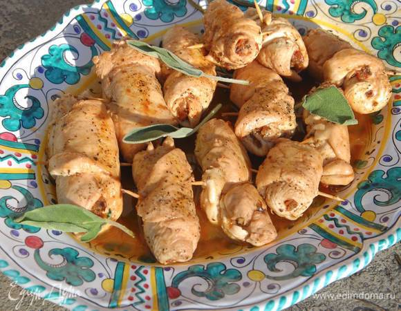 Куриные рулетики с оливковой начинкой