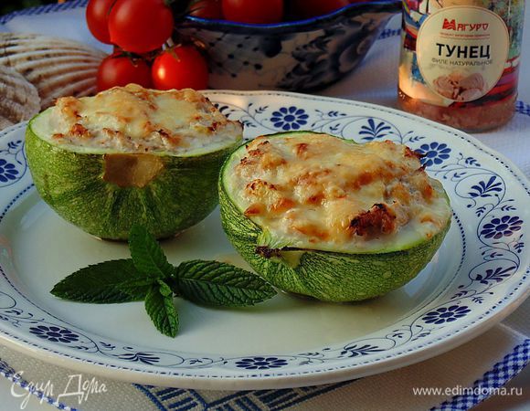 Кабачки, фаршированные тунцом и творогом Кабачки, фаршированные тунцом и творогом