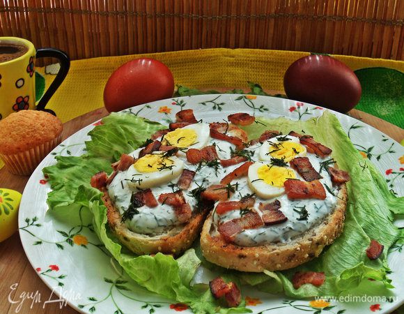 Бутерброд с яйцом и беконом Бутерброд с яйцом и беконом