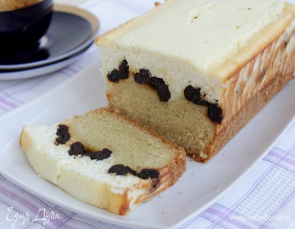 Кекс с черносливом и творогом
