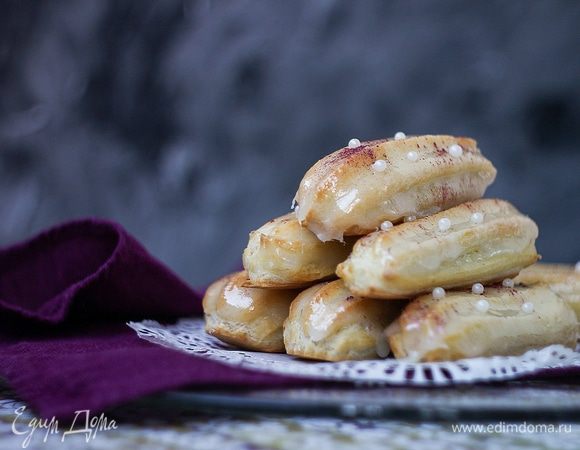 Эклеры с кремом шантильи и ванильной помадкой Эклеры с кремом шантильи и ванильной помадкой