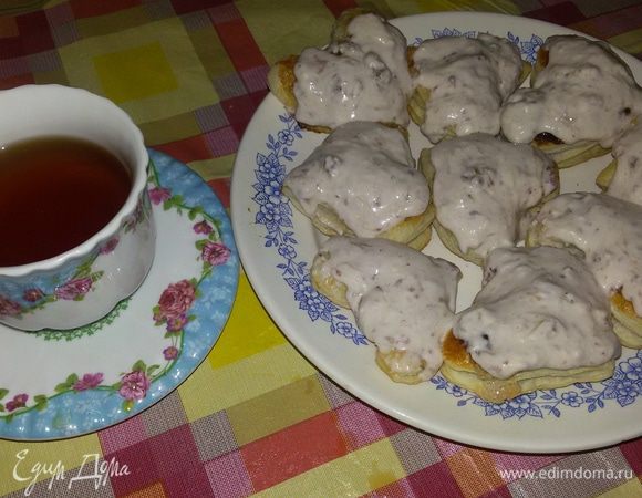 Слойки «Сердечки» с клубникой и сыром маскарпоне