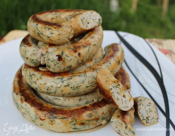 Куриные колбаски с зеленью и сыром для гриля Куриные колбаски с зеленью и сыром для гриля
