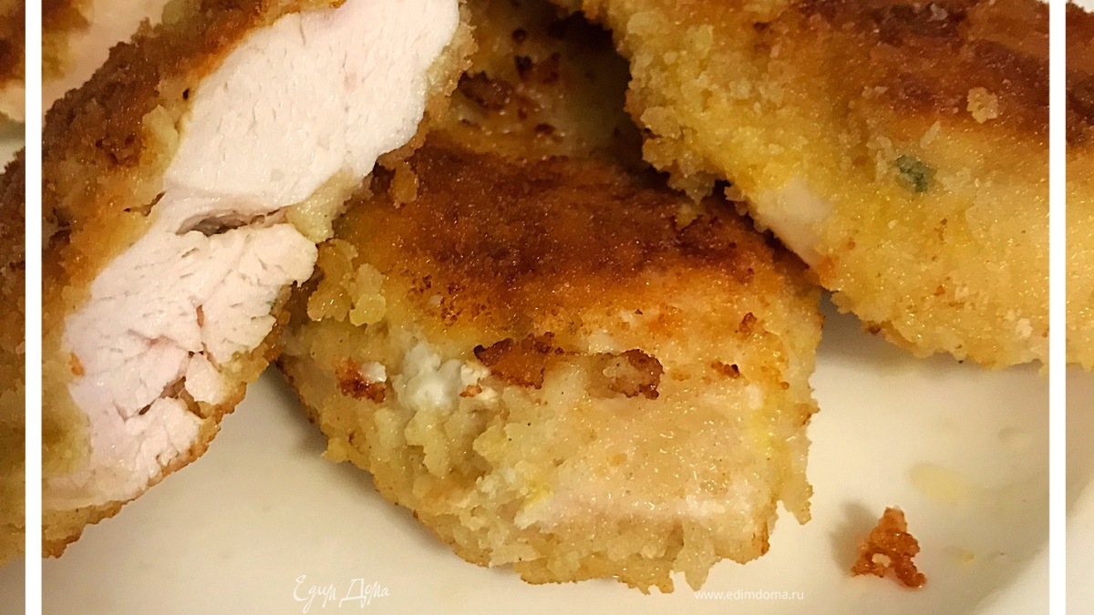 Куриные грудки в сухарях