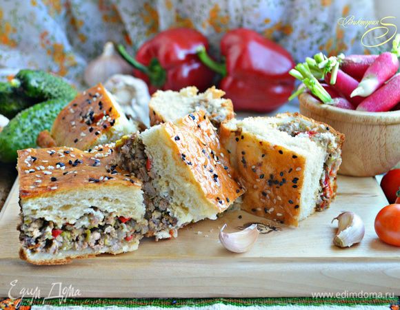Пирог с мясом и овощами на кефирном тесте