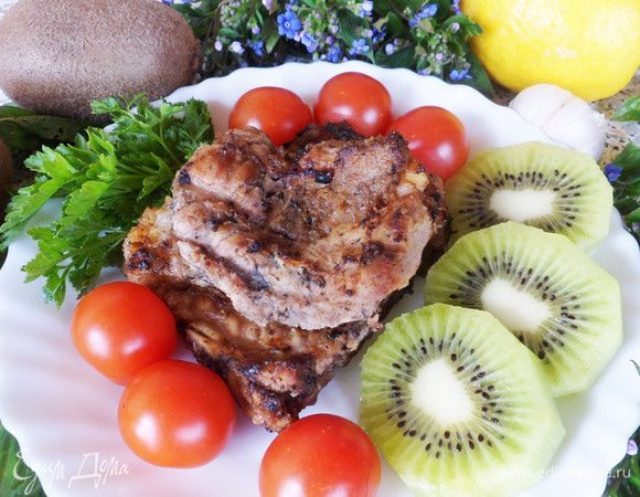 Свиные ребрышки в киви на гриле