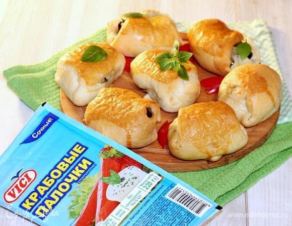 Пирожки с крабовыми палочками и баклажаном Пирожки с крабовыми палочками и баклажаном