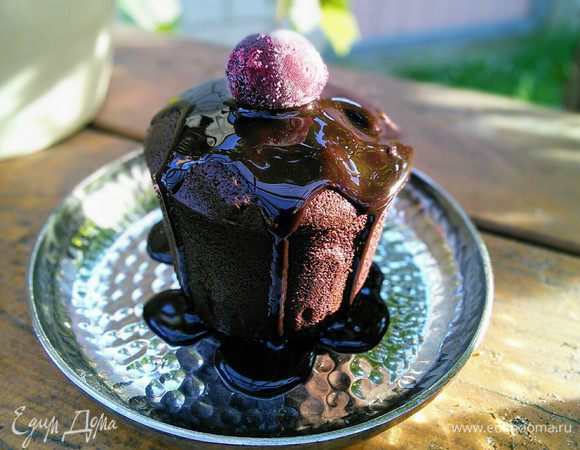 Шоколадный десерт с двойным сюрпризом 