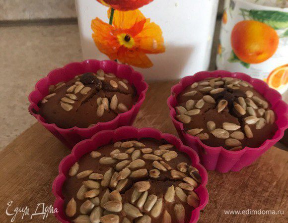 Кексы с халвой и семенами подсолнечника 