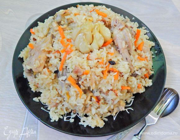 Плов с курицей и курагой в духовке
