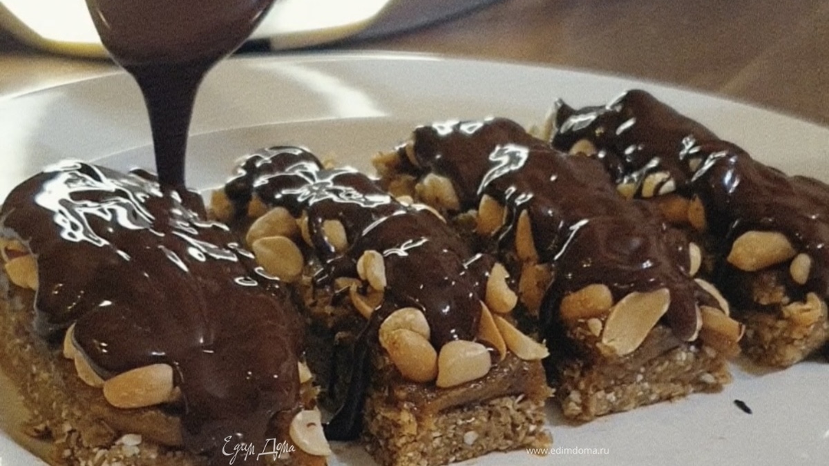 Веганский батончик «Сникерс»