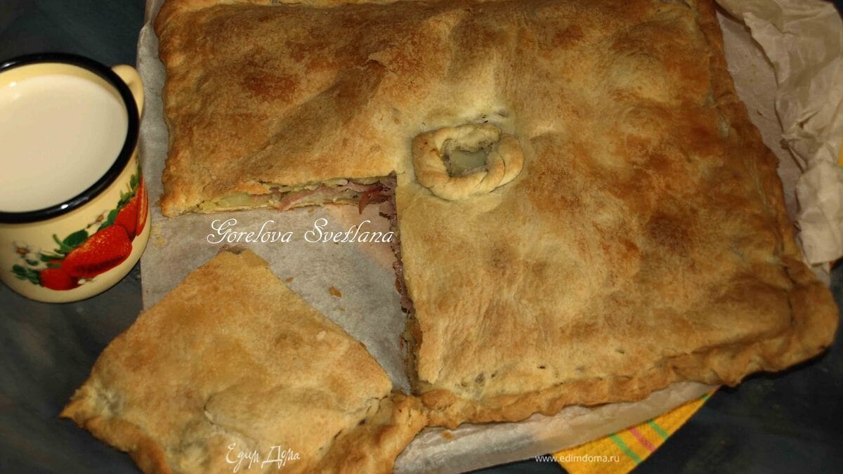 Пирог с картофелем и беконом