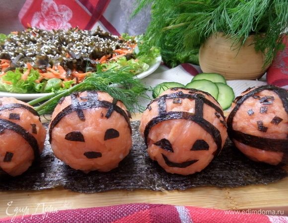 Японская закуска «Онигири» Японская закуска «Онигири»