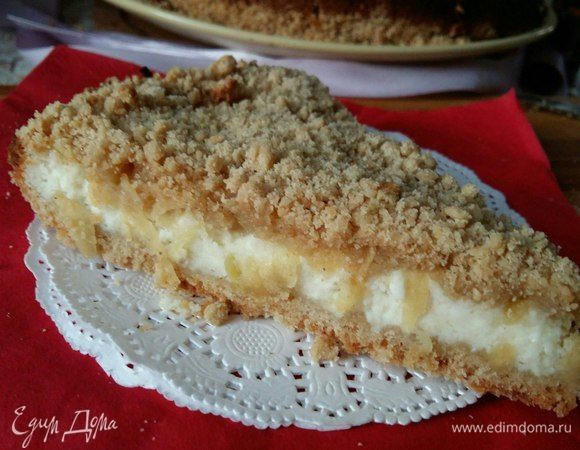 Насыпной пирог с творогом и яблоками