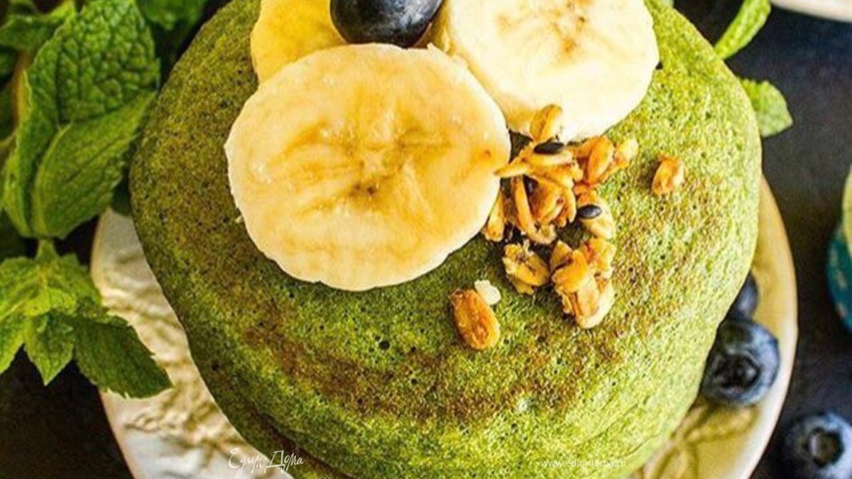 Зеленые блинчики с бананом по-тайски