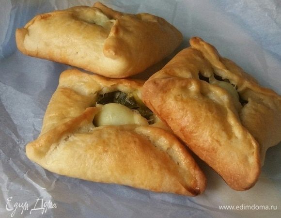 Конвертики с перепелиным яйцом и зеленью Конвертики с перепелиным яйцом и зеленью