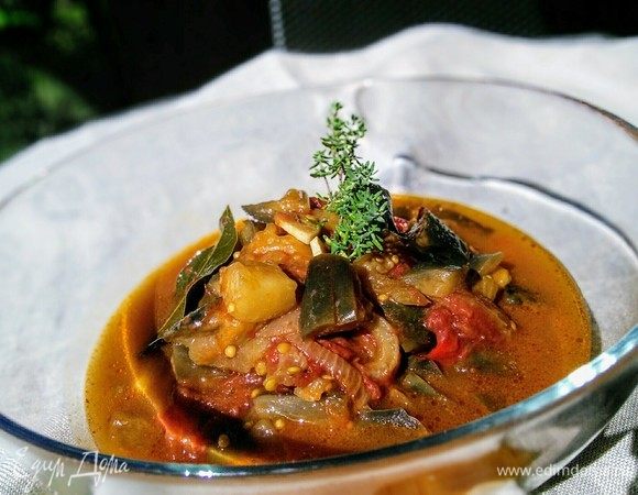 Тушеные баклажаны с горчичными зернами Тушеные баклажаны с горчичными зернами