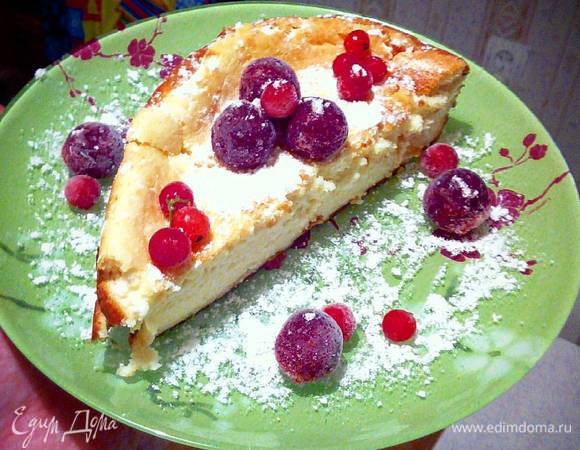 Нежная творожная запеканка с ягодами