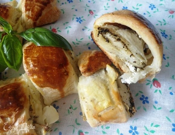 Пирог-ролл с цукини и базиликом Пирог-ролл с цукини и базиликом