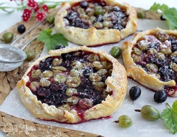 Пирог-галета с орехами и крыжовником Пирог-галета с орехами и крыжовником