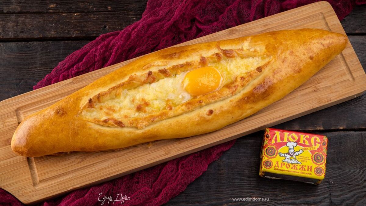 Хачапури по-аджарски