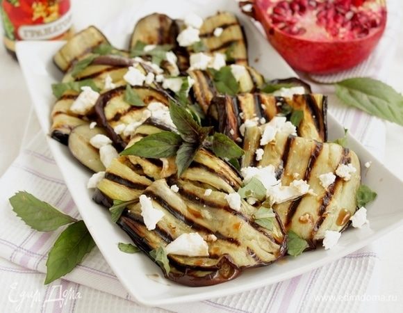 Баклажаны с брынзой и гранатовым соусом Баклажаны с брынзой и гранатовым соусом