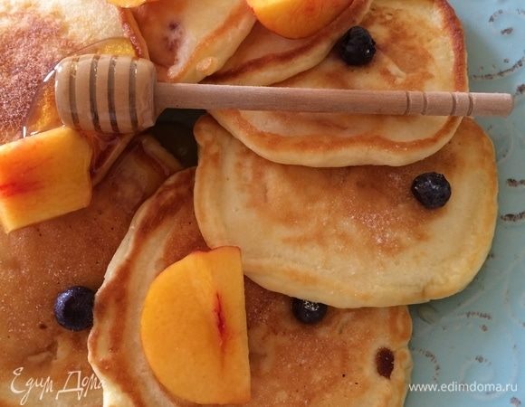 Панкейки с нектаринами Панкейки с нектаринами