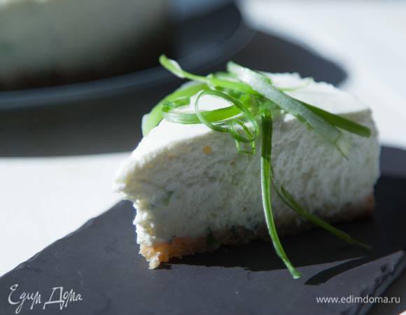 Несладкий чизкейк с фетой и луком Несладкий чизкейк с фетой и луком