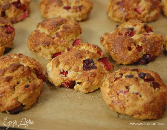 Сконы со сливами Сконы со сливами