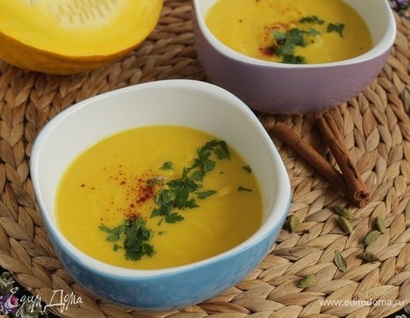 Тыквенный пряный суп с кокосовым молоком