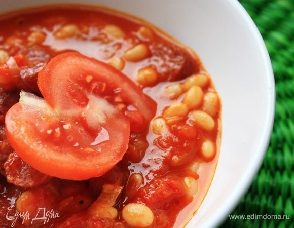 Томатный суп с колбасками и фасолью Томатный суп с колбасками и фасолью