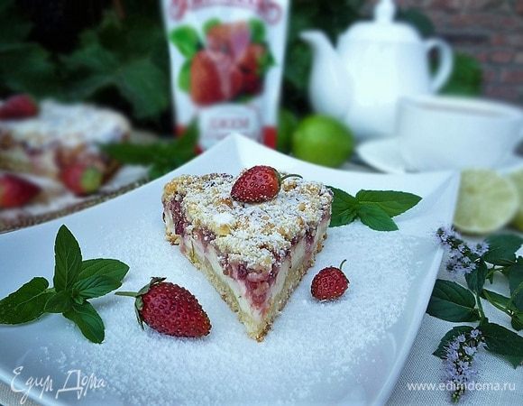 Творожно-клубничный пирог с лаймом Творожно-клубничный пирог с лаймом