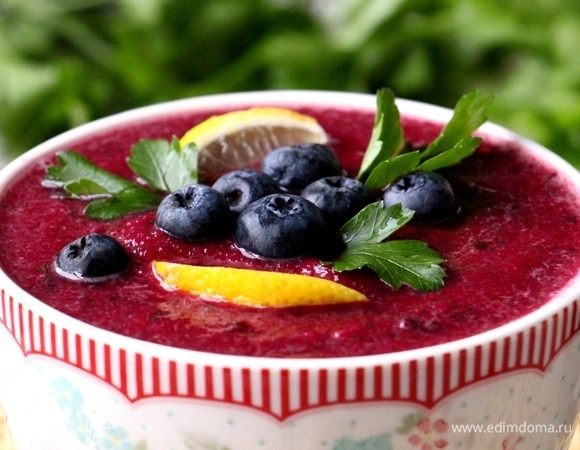 Свекольно-ягодный гаспачо