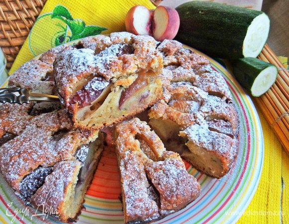 Кекс с цукини и персиками Кекс с цукини и персиками