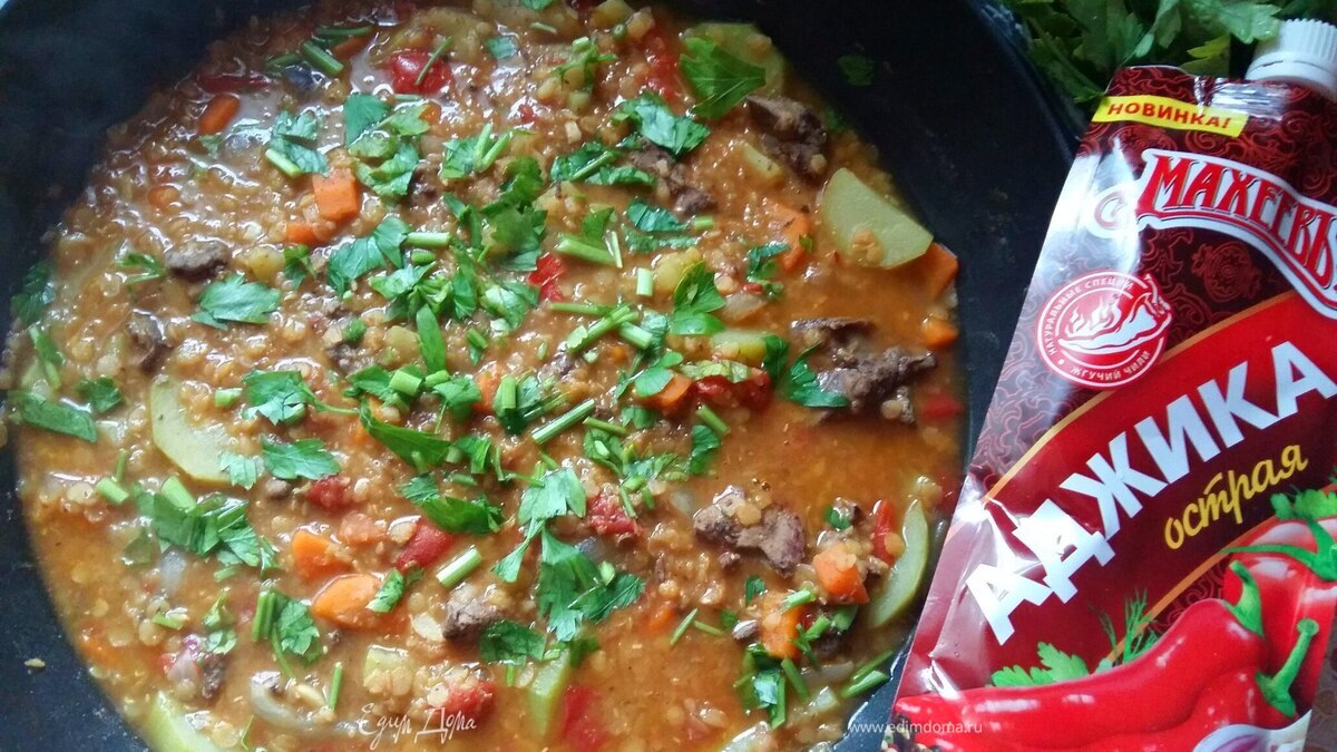 Дал из красной чечевицы с куриной печенью