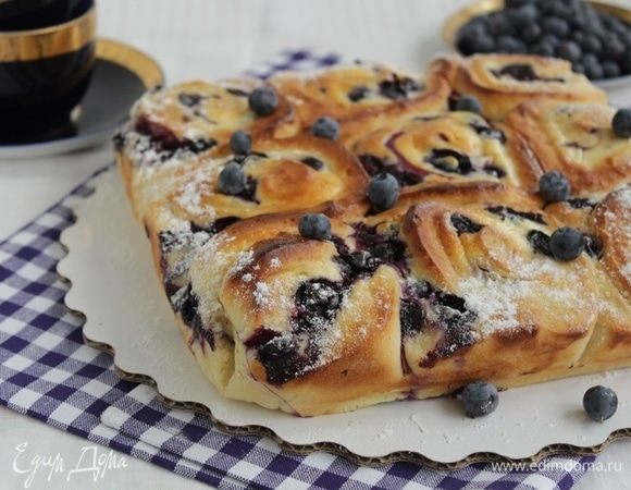 Булочки с голубикой и творожным сыром