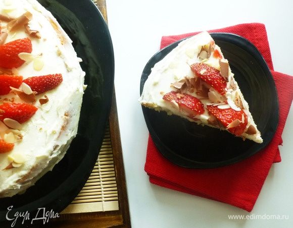 Пирог с клубникой и белым шоколадом Пирог с клубникой и белым шоколадом