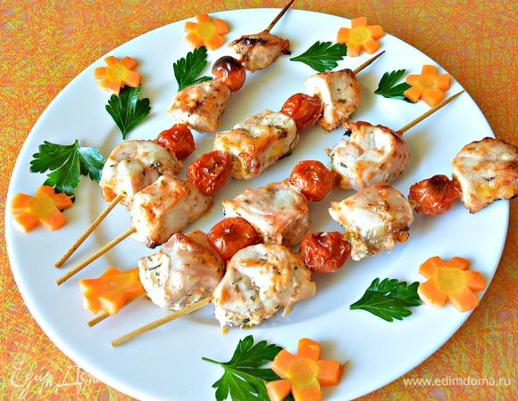 Шашлычки из куриной грудки в духовке Шашлычки из куриной грудки в духовке