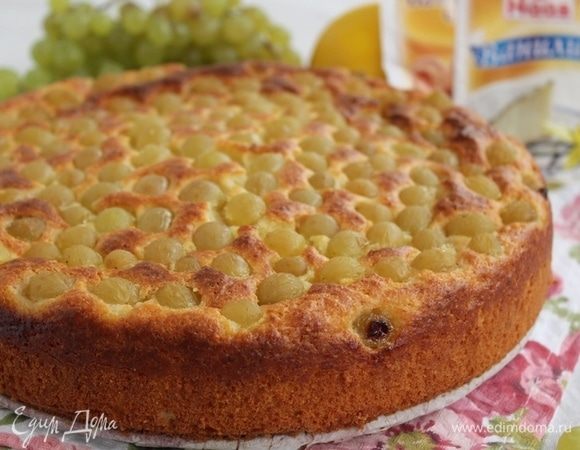 Творожный кекс с виноградом
