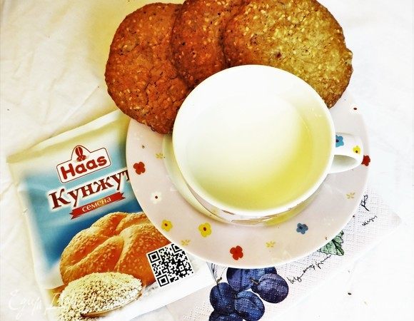 Овсяное печенье с кунжутом и вишней Овсяное печенье с кунжутом и вишней