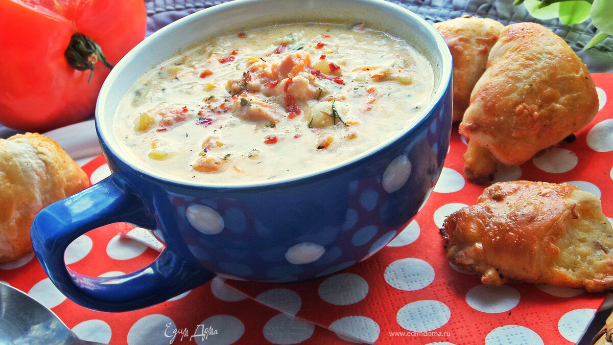 Сырный суп с лососем и рисом