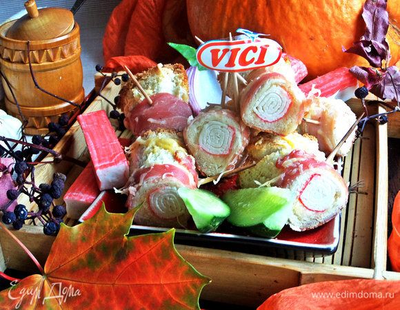 Хлебные трубочки с крабовой начинкой