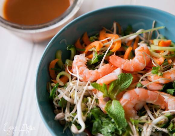 Фунчоза с креветками Фунчоза с креветками