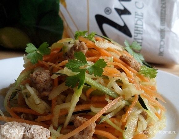 Овощной салат с яблоком и отрубями Овощной салат с яблоком и отрубями