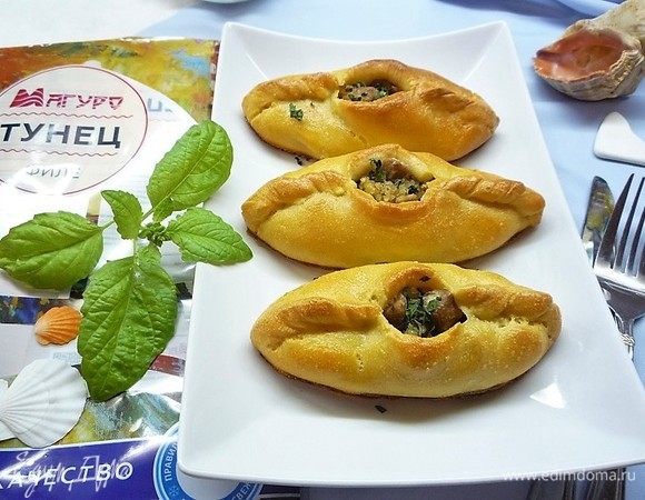 Расстегаи с тунцом и рисом Расстегаи с тунцом и рисом